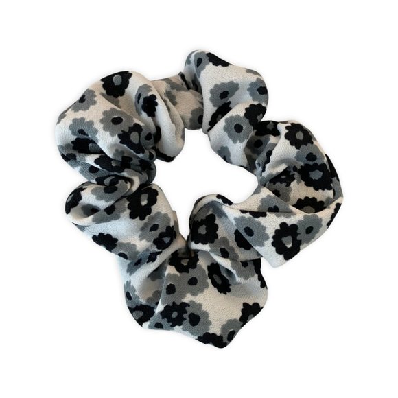 Everyday  scrunchies - Picture 4 of 4